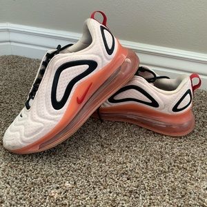 Nike AirMax 720 • size W 9.5 • lightly worn
